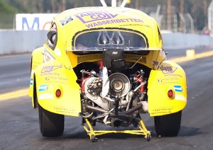 Wheelie_FotoJulianHunt Wheelie_FotoJulianHunt